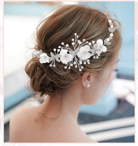 Bílá svatební čelenka pro družičky